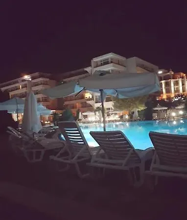 Grand Kamelia C1